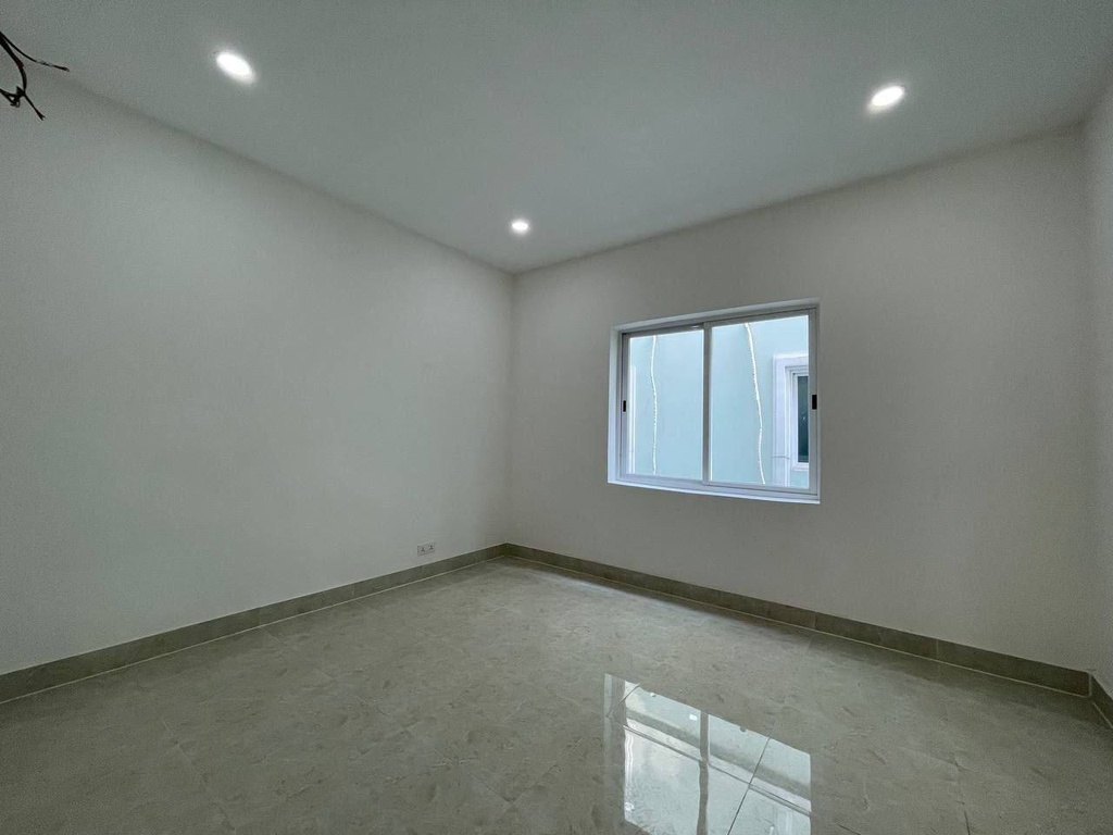 2Flat House For Rent at St 2004